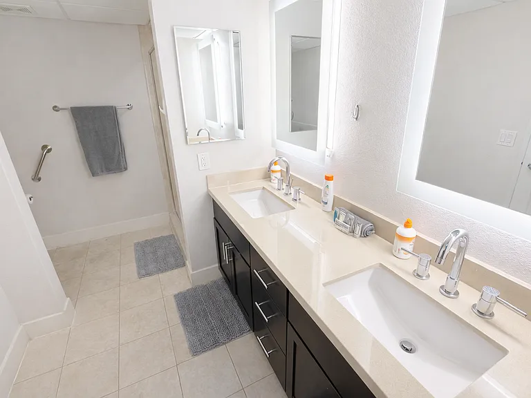 10740 Wilshire Blvd #609 — Photo 3