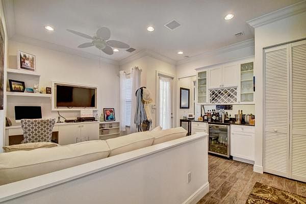 1st image of 7781 Sondrio Way