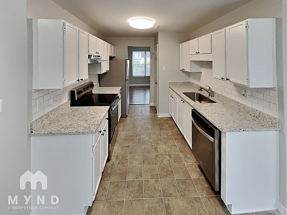 2nd image of 1334 Charidge Ln