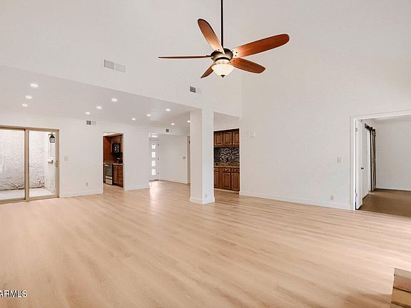 2nd image of 4105 E LARKSPUR Drive