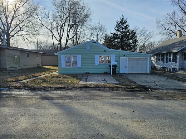 313 S Cain St, Clinton, IL 61727