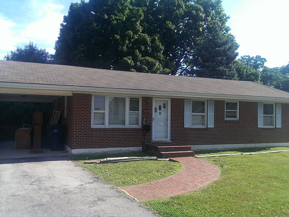 1st image of 166 Houston Ave NE