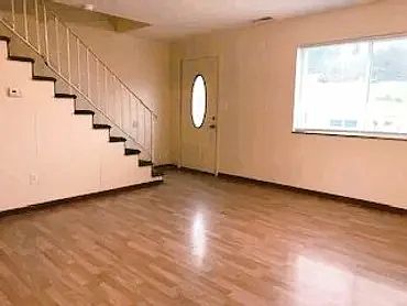 4th image of 121 Meadow Ln #B