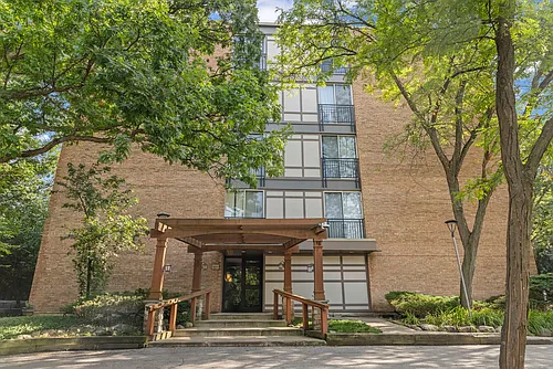 5820 Oakwood Dr #5F Photo 1