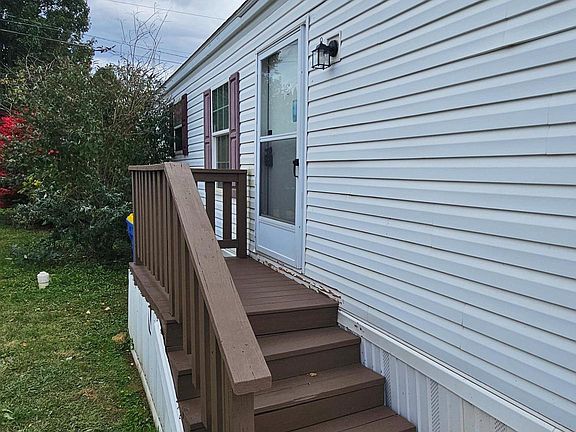 2nd image of 24 Erica Cir