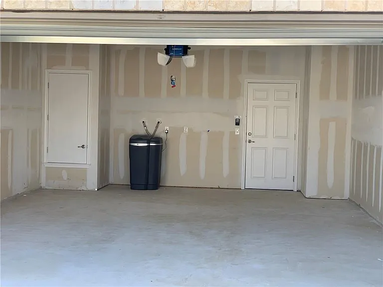 705 Durness Dr — Photo 14