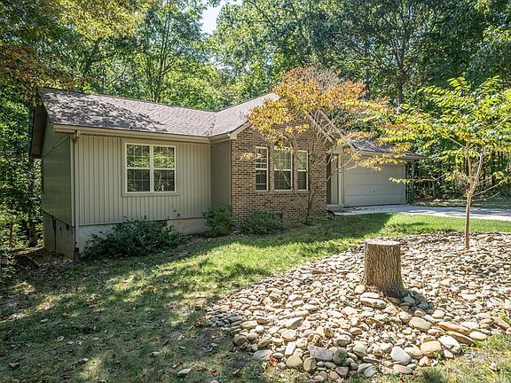3rd image of 106 Burrough Ln