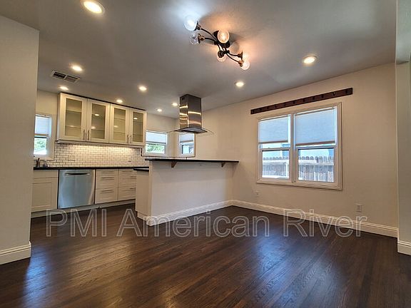 3rd image of 2100 36th St
