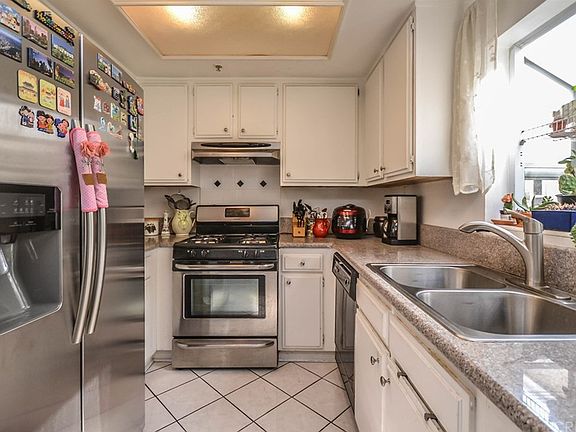 4th image of 8840 Burnet Ave Unit 5