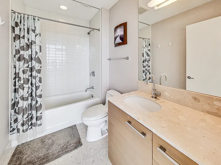 340 E Randolph St #4901 — Photo 21