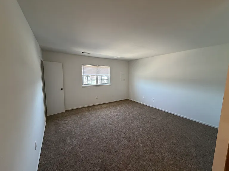 3402 Stanwood St #2 — Photo 2