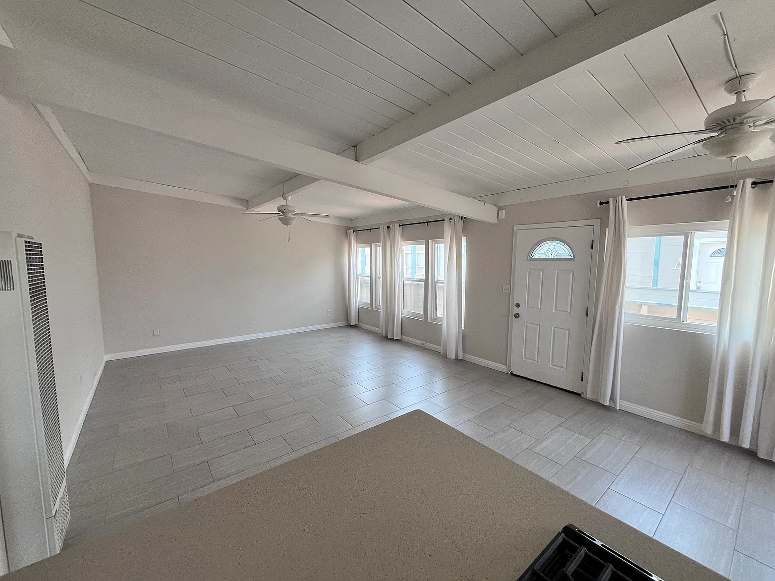 2 bed, 806 sqft, $2,975 — Photo 2
