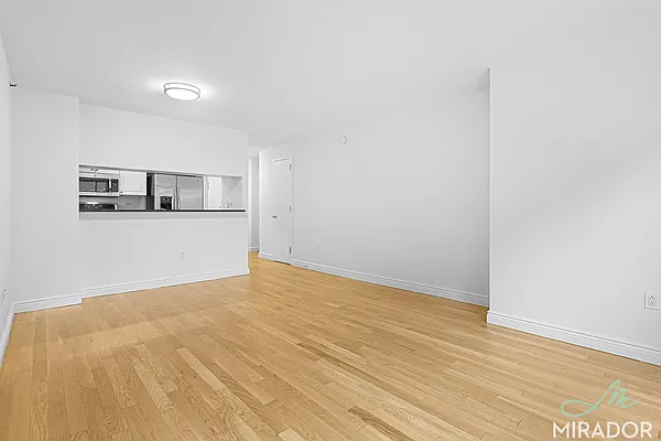 Rented by Mirador Real Estate | media 13