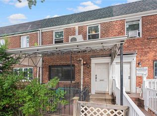 6807 Main St, Flushing, NY 11367