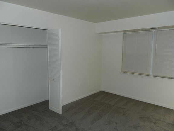 4th image of 422 N Armistead St