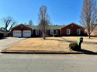 2217 Estaline Dr, Florence, AL 35630