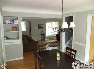 1420 Catalpa Dr, Royal Oak, MI 48067