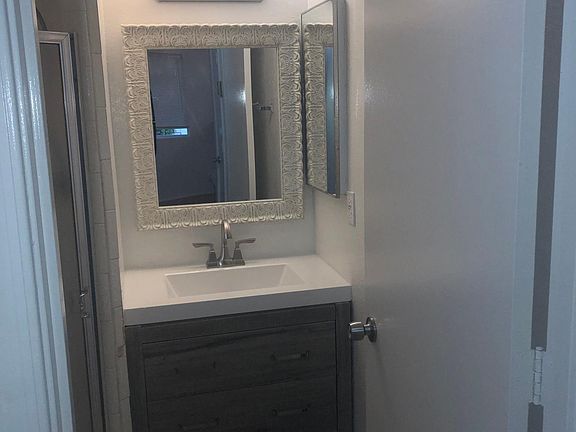 5th image of 425 E Cullumber Ave Unit D