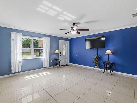 5th image of 421 WATERVIEW DRIVE