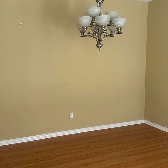 361 Cottages Ct — Photo 3