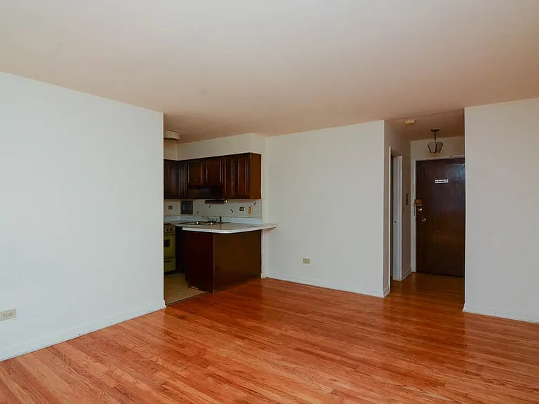 2629 N Hampden Ct #803 — Photo 10