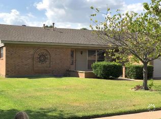3209 Spring Grove Dr, Bedford, TX 76021