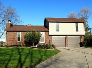 3952 Villa Dr, Columbus, IN 47203
