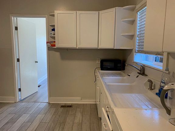 5th image of 528 Chapman Ct