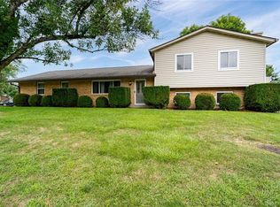 586 Preston Dr, Waynesville, OH 45068