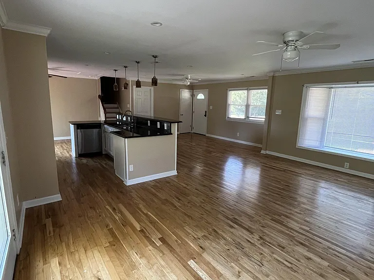 5717 Friendswood Dr — Photo 6