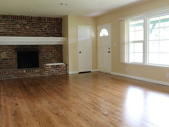 2nd image of 1136 E Meda Ave