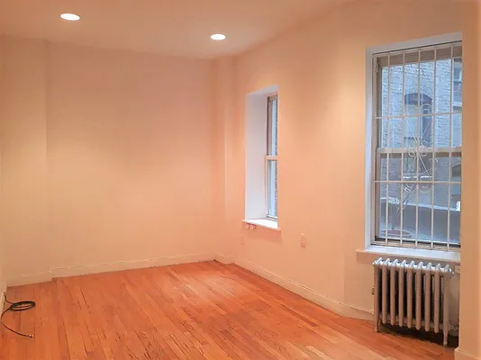 Rented by Corcoran | media 19