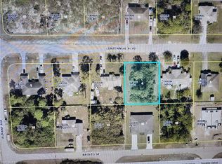 5425-5427 Centennial Blvd, Lehigh Acres, FL 33971