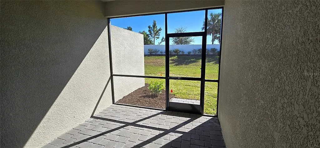2 bed, 2.0 bath, 1565 sqft, $2,700 — Photo 4
