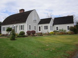 11 Jacobs Ln, New Paltz, NY 12561
