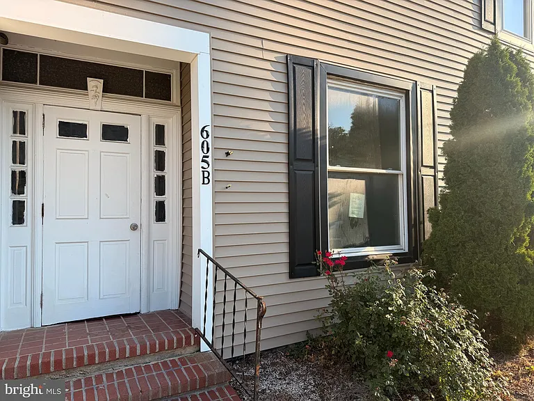 603 Main St — Photo 15