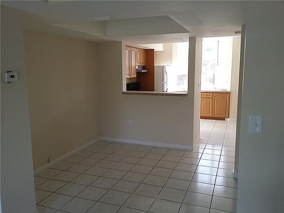4th image of 390 NW 86th Pl #205