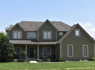 12643 S Hallet St, Olathe, KS 66062