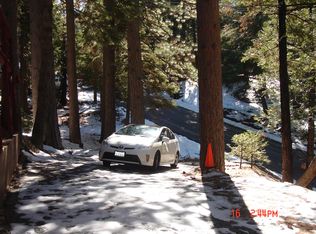 31470 Pleasant Dr, Running Springs, CA 92382