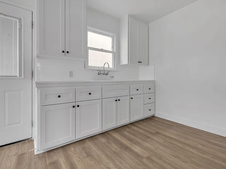 202 Obispo Ave — Photo 10