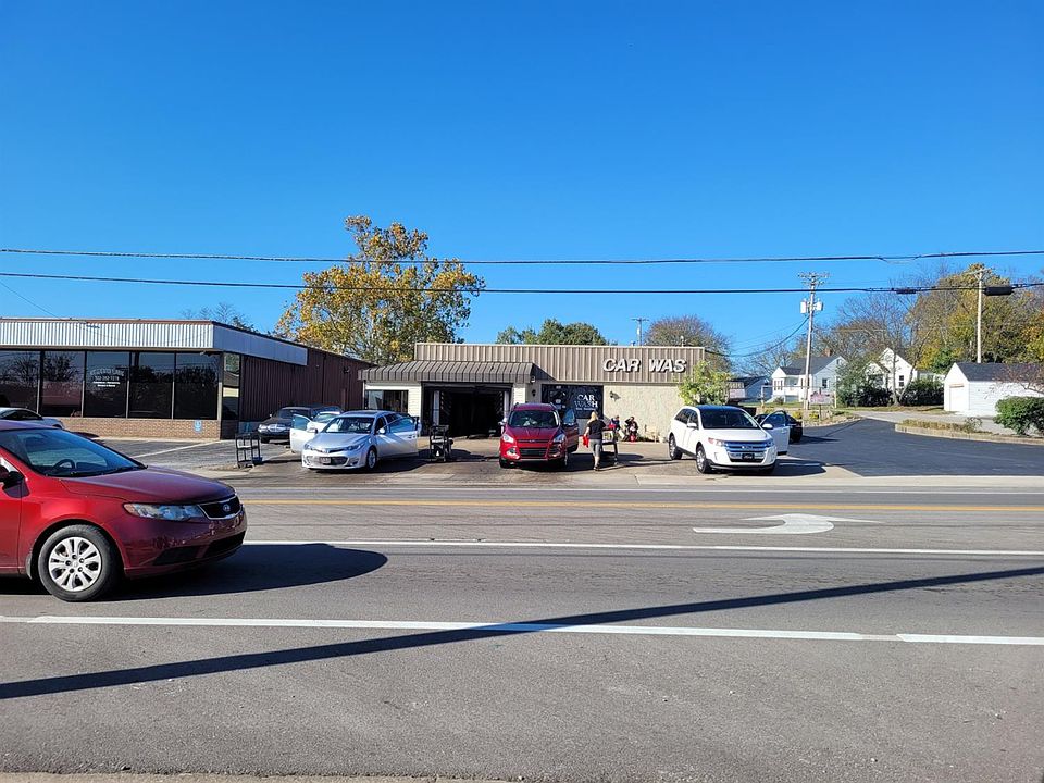 1st image of 594 E Main St