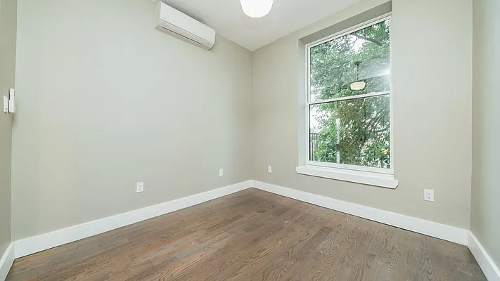 Rented by Nooklyn NYC LLC | media 7