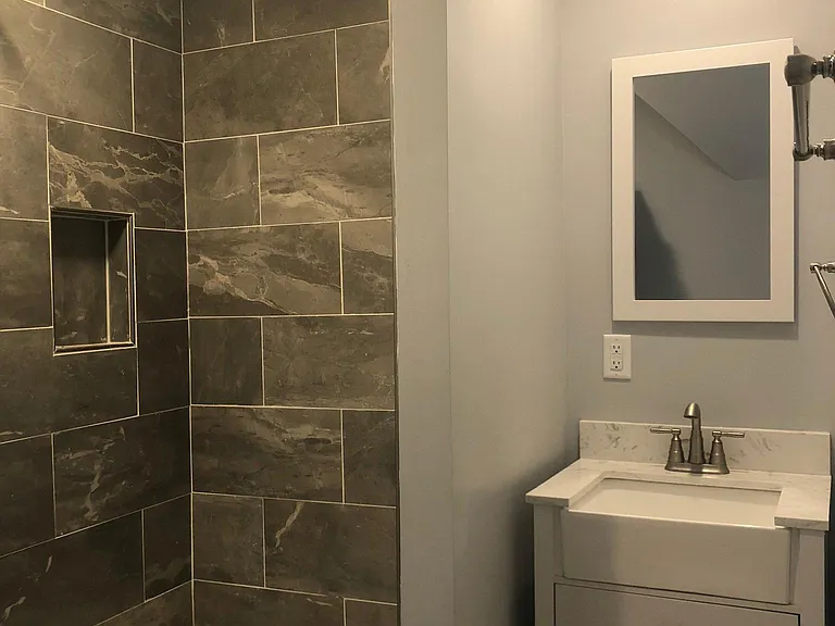 303 Oak St #2 — Photo 14