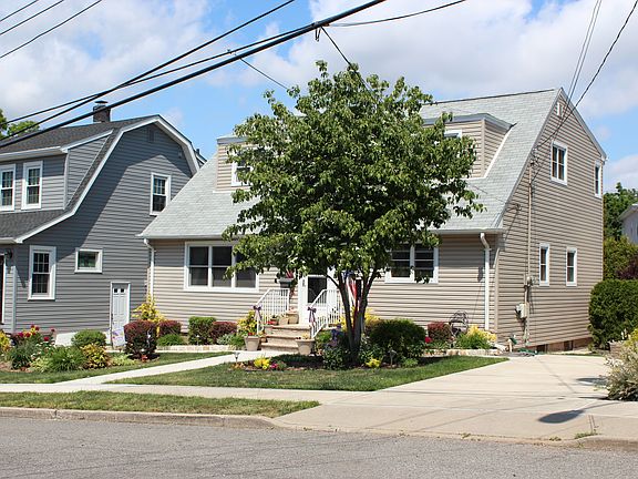2nd image of 139 Overlook Ave