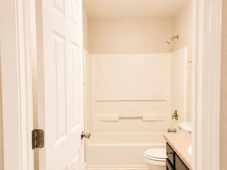 Midtown Flats - Duplex — Photo 18