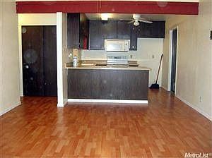 2nd image of 4053 Tresler Ave