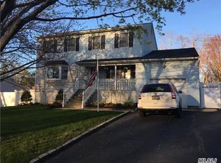 11 Midland Blvd, Ronkonkoma, NY 11779