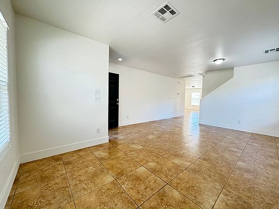 3rd image of 8330 Lavender Jade Ct