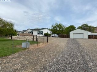 58911 N Demoss Rd, Benton City, WA 99320