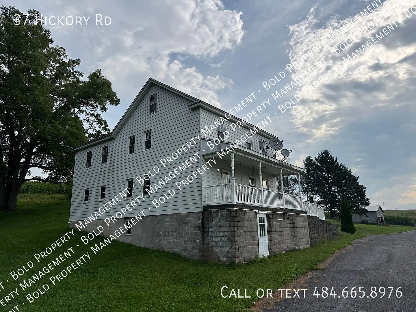 Pitman 4 bedroom 2 bath farm house — Photo 3